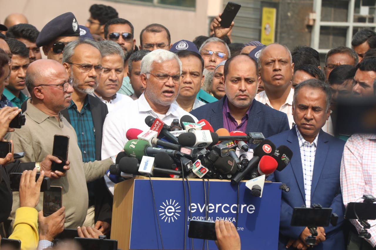 সবার দোয়ার কারণে হয়তো এবার আমরা তাকে ফিরে পাবো : ডা. জাহিদ